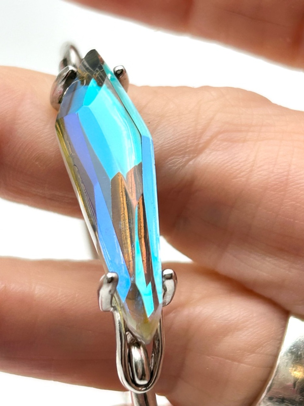 Kendra Scott Nigel Dichroic Glass Silver Bangle Bracelet - Picture 3 of 4